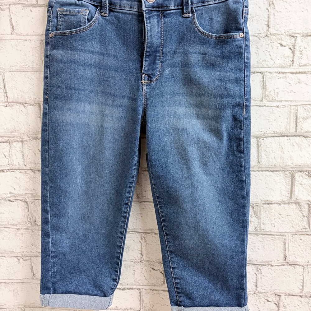 Women’s Size 4 Jean Denim Capris Angels Forever Young